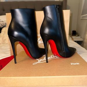 NWT Louboutin So Kate Leather Bootie size 38